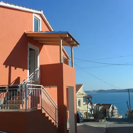 Apartment Valjan