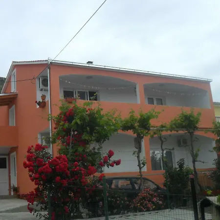 Apartamento Valjan *